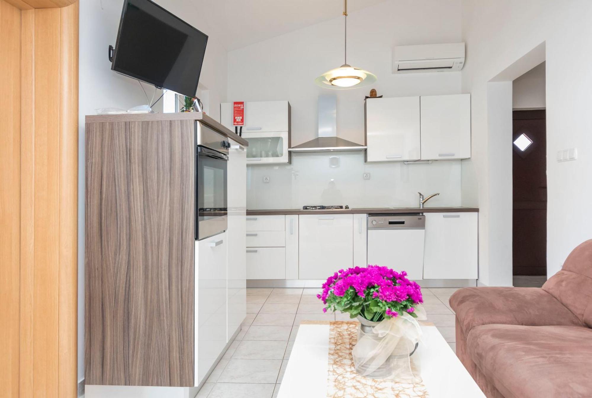 Apartments Glorija 로고즈니차 외부 사진
